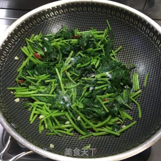 辣炒红薯叶的做法步骤：3