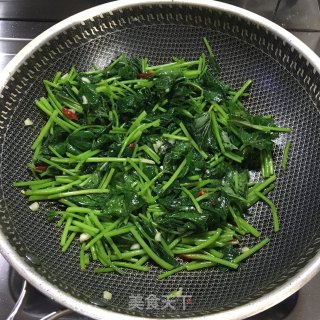 辣炒红薯叶的做法步骤：4
