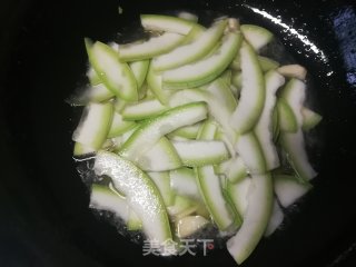 葫芦炒鸡蛋的做法步骤：6
