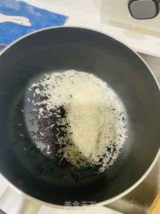 双米粥的做法步骤：1