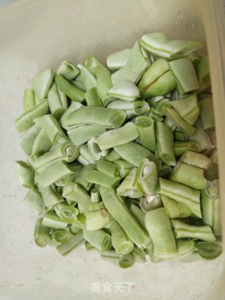 番茄炒四季豆的做法步骤：3