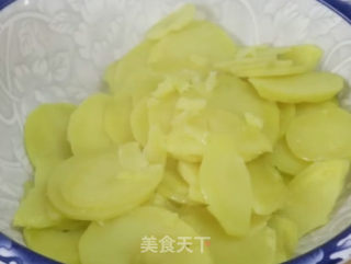 土豆泥的做法步骤：2