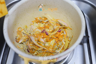 10个月以上辅食洋葱胡萝卜炒牛肉丝的做法步骤：6