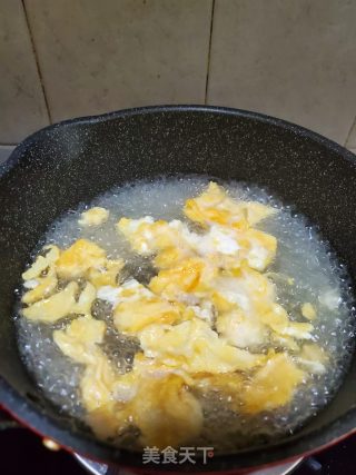豌豆苗鸡蛋汤的做法步骤：5