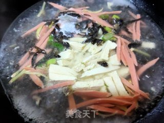 酸辣汤的做法步骤：6