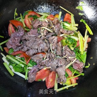 牛肉炒芹菜的做法步骤：10