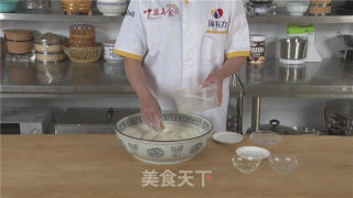 茴香油条的做法的做法步骤：6