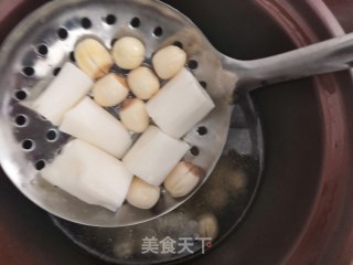 太子参山药煲猪骨汤的做法步骤：8