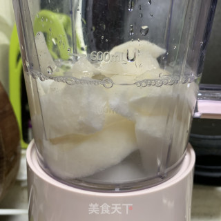 苏打雪梨饮的做法步骤：2