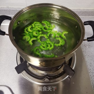 凉拌苦瓜的做法步骤：6