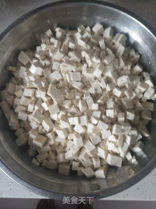 皮薄馅大的豆腐包的做法步骤：2