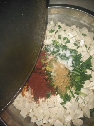 皮薄馅大的豆腐包的做法步骤：5
