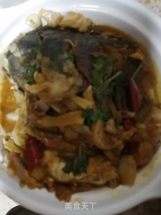 鱼肉炖粉条的做法步骤：1
