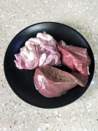 海带丝瓜及第汤的做法步骤：3