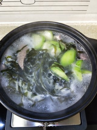 海带丝瓜及第汤的做法步骤：8