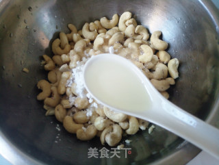 糖霜腰果（空气炸锅版）的做法步骤：4