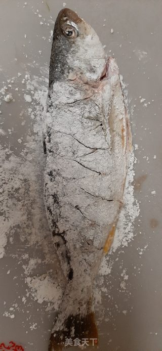 彩豆酱烧黄鱼的做法步骤：5