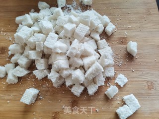 馒头披萨的做法步骤：1