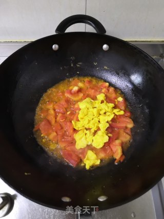 西红柿炒鸡蛋的做法步骤：8