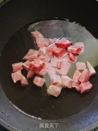 鲍鱼牛肉饭的做法步骤：1
