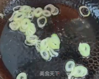 素炒萝卜丝的做法步骤：2