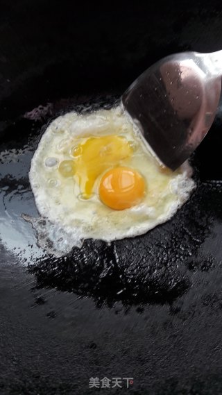 鸡蛋榨菜面的做法步骤：3