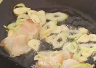 土豆烧冬瓜的做法步骤：2