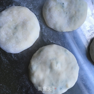 美味韭菜鸡蛋盒子的做法步骤：9
