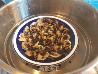 火麻油豉汁蒸鲍鱼的做法步骤：7