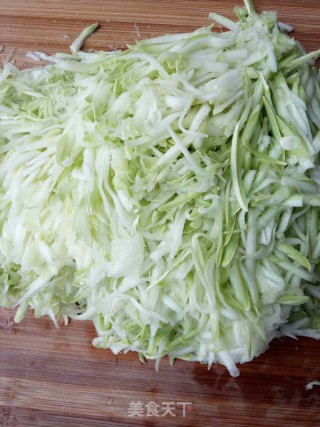 西葫芦韭菜盒子煎饺的做法步骤：2