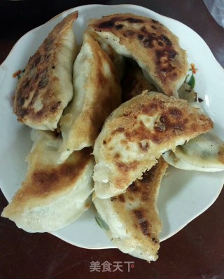 西葫芦韭菜盒子煎饺的做法步骤：7