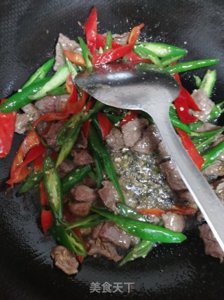 小炒牛肉的做法步骤：5