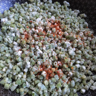 粉蒸豇豆的做法步骤：9