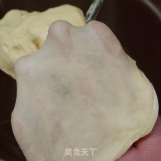 (超好吃的咸口面包）爆浆培根芝士面包的做法步骤：2