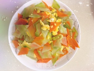 酸爽开胃美食胡萝卜莴笋炒蛋的做法步骤：11