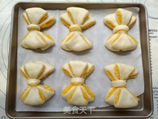 蝴蝶结面包的做法步骤：15