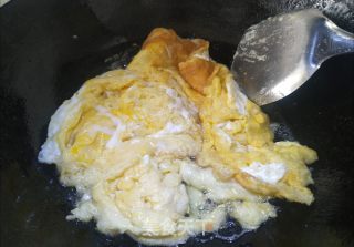 西红柿炒鸡蛋的做法步骤：4