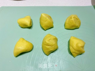 奶香椰蓉面包的做法步骤：8