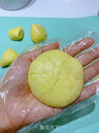 奶香椰蓉面包的做法步骤：10