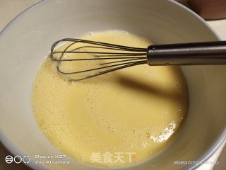 红曲慕斯蛋糕的做法步骤：3
