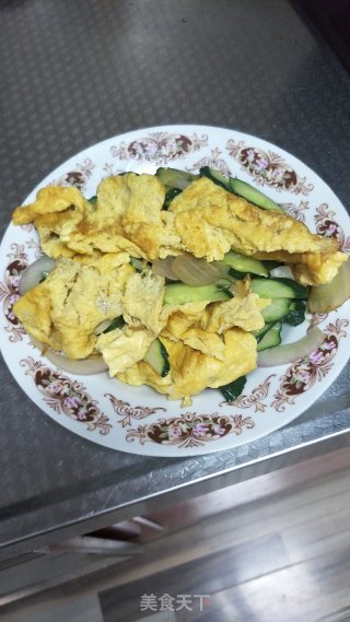 黄瓜炒鸡蛋的做法步骤：9