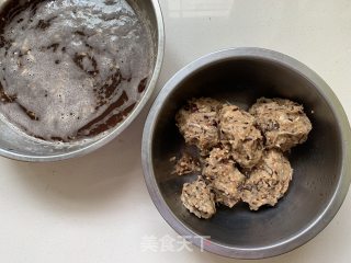 入伏饺子：猪肉茄子馅饺子的做法步骤：2