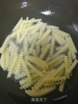 豇豆炒琅琊土豆条的做法步骤：5