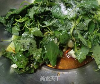 凉拌荆芥的做法步骤：4