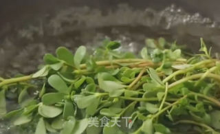 马齿苋炒蛋的做法步骤：1