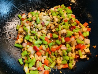 火麻仁木耳菜杆炒三丁的做法步骤：4