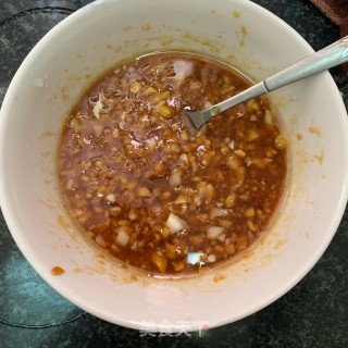 蒜蓉烤生蚝的做法步骤：3