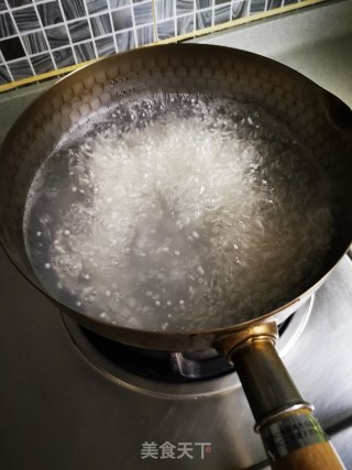 芋丸西米露的做法步骤：1