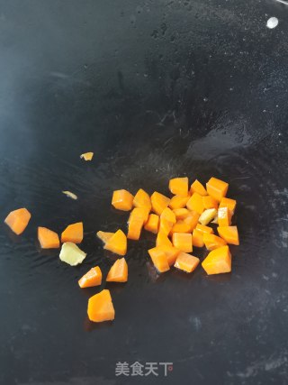 番茄薯仔牛肉汤的做法步骤：5