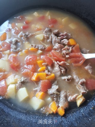 番茄薯仔牛肉汤的做法步骤：9